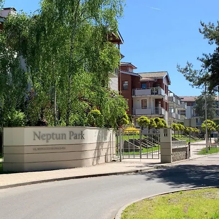 아파트 Broadway - Neptun Park By Oneapartments 그단스크